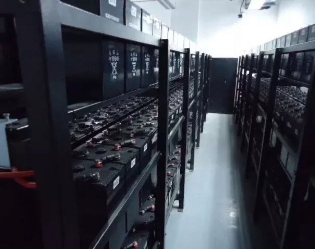 燕山石化工程 德國(guó)陽(yáng)光蓄電池安裝